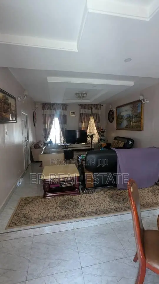 3bdrm Duplex in Galadimawa for sale