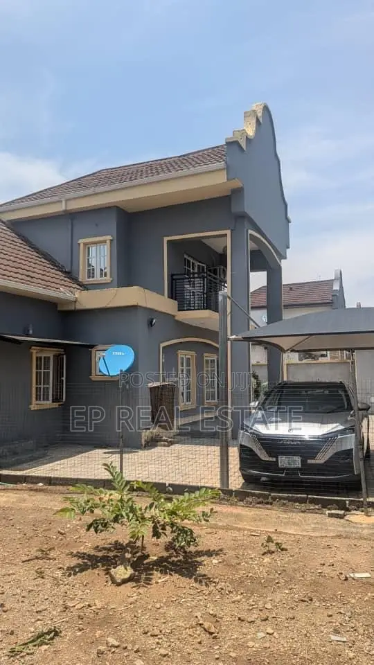 3bdrm Duplex in Galadimawa for sale