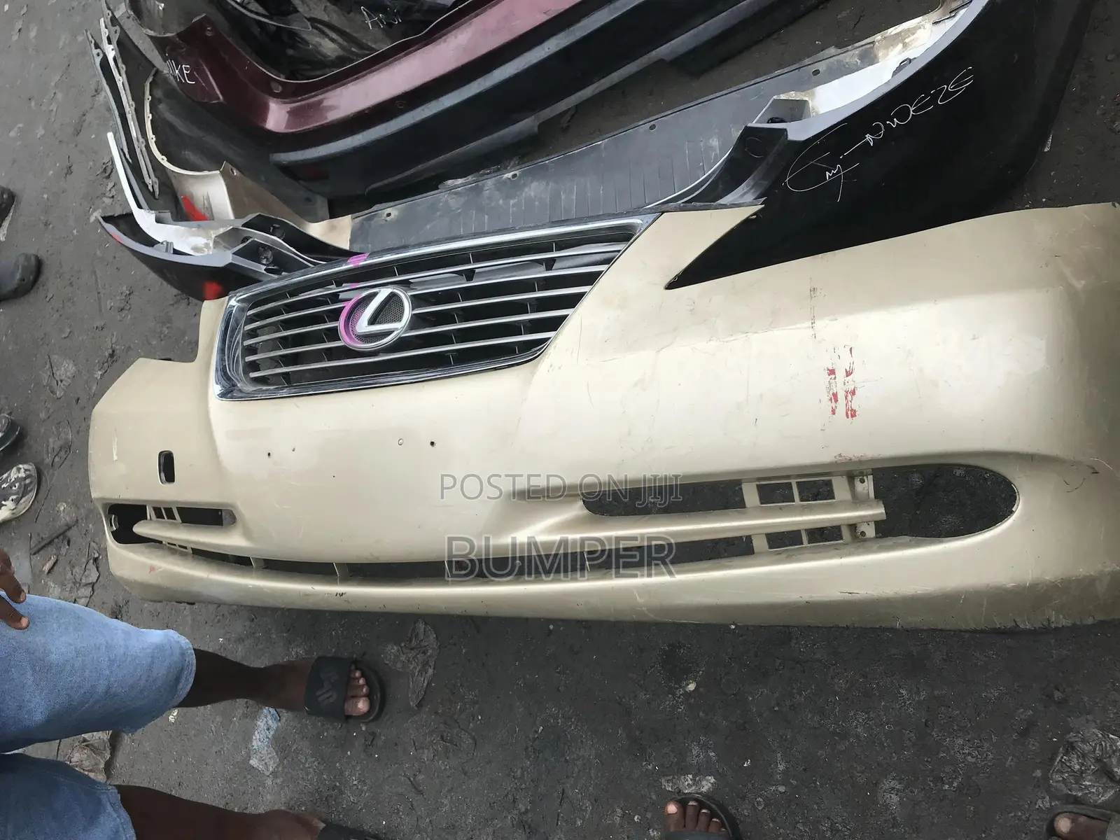 Front Bumper Es 350 08