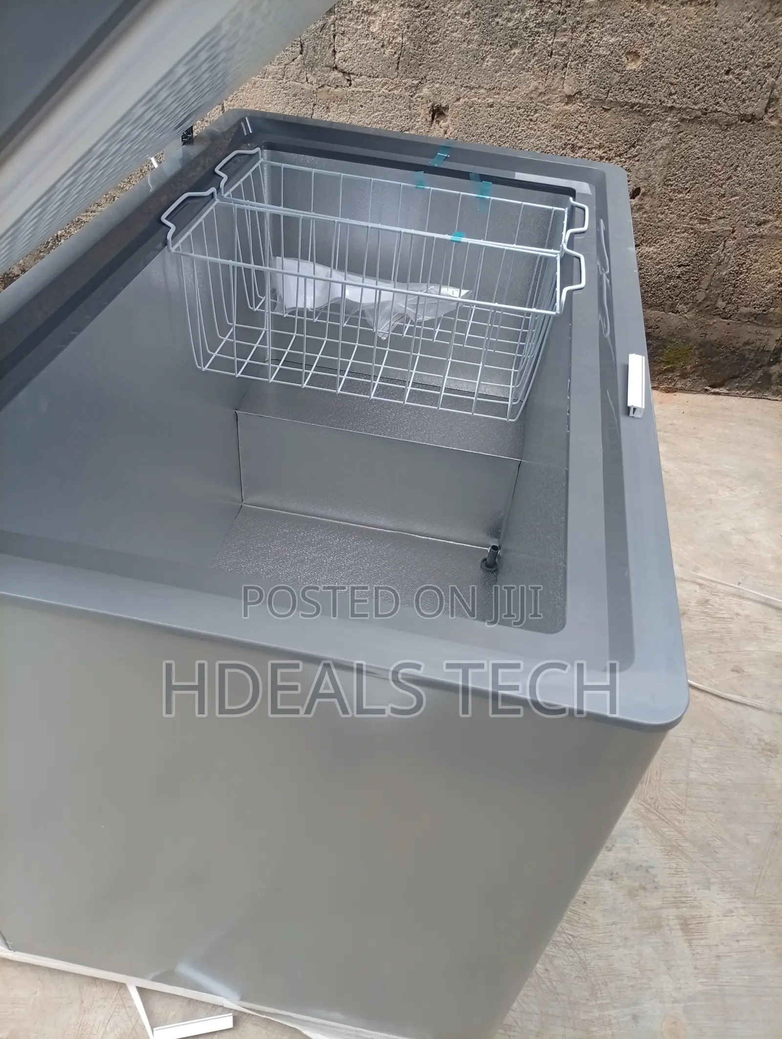 Skyrun Power-Saving Chest Freezer Reduced Electricity Bills