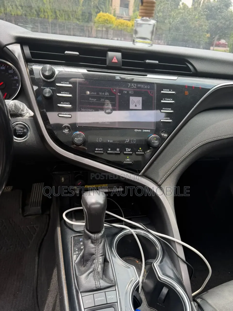 Toyota Camry XSE V6 (3.5L V6 8A) 2019 Blue