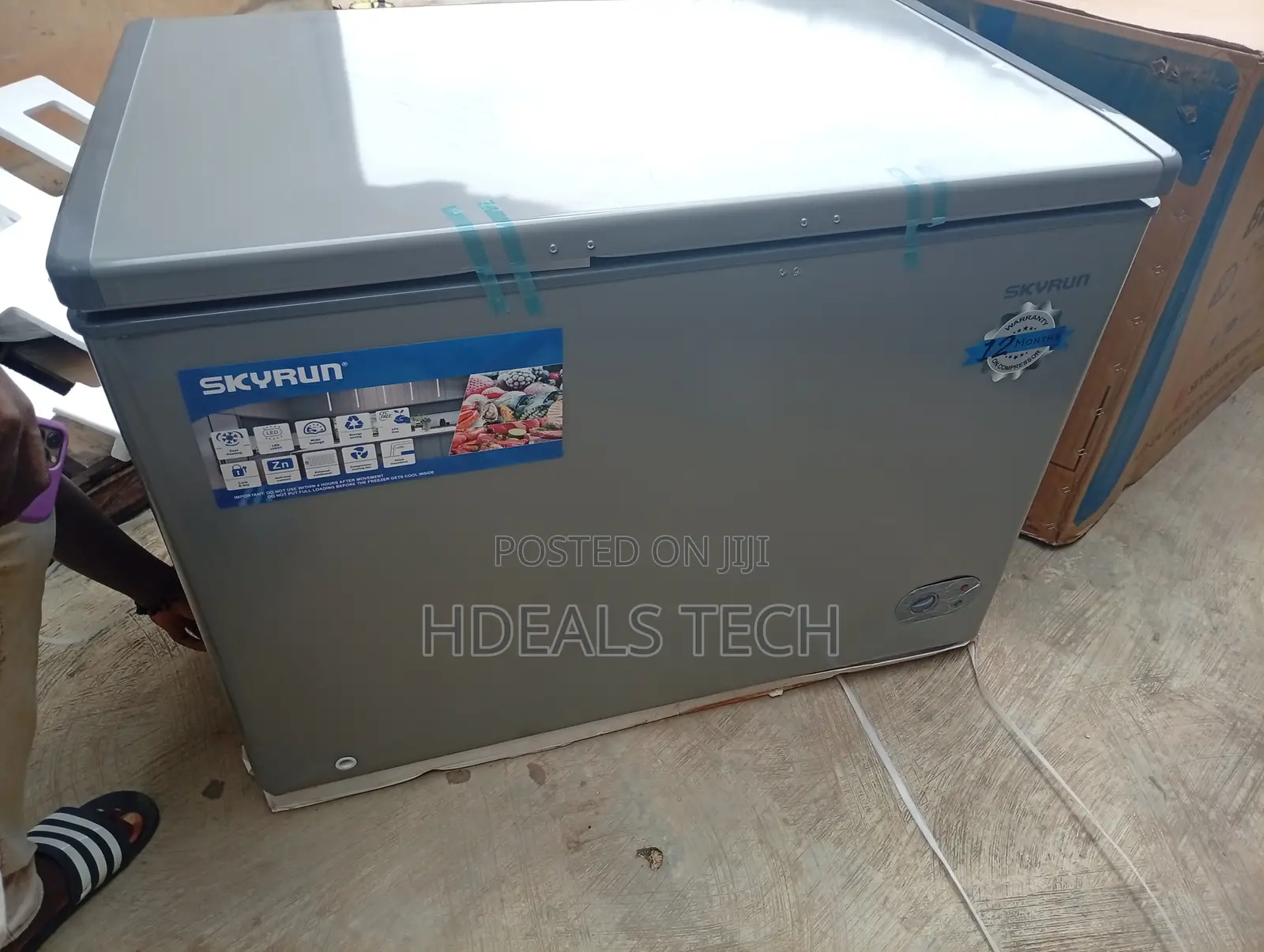 Skyrun BD-300HNW Deep Freezer With External Power Indicator Light