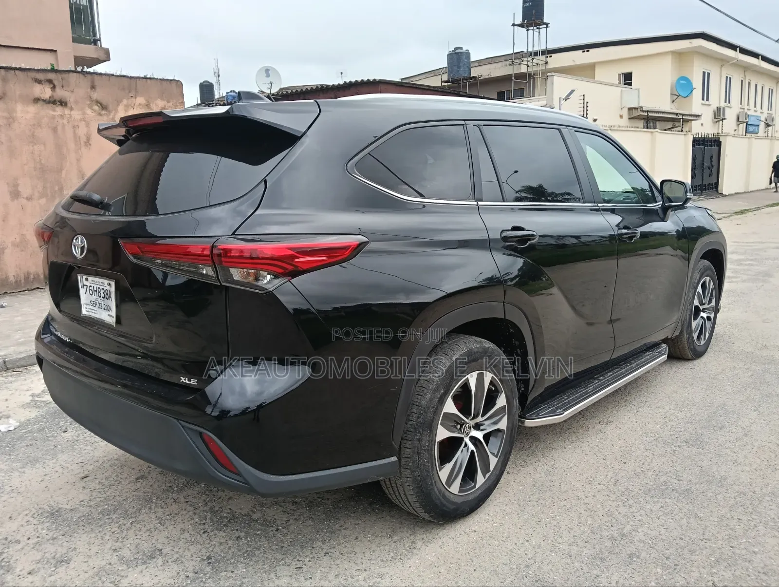 Toyota Highlander XLE FWD 2023 Black