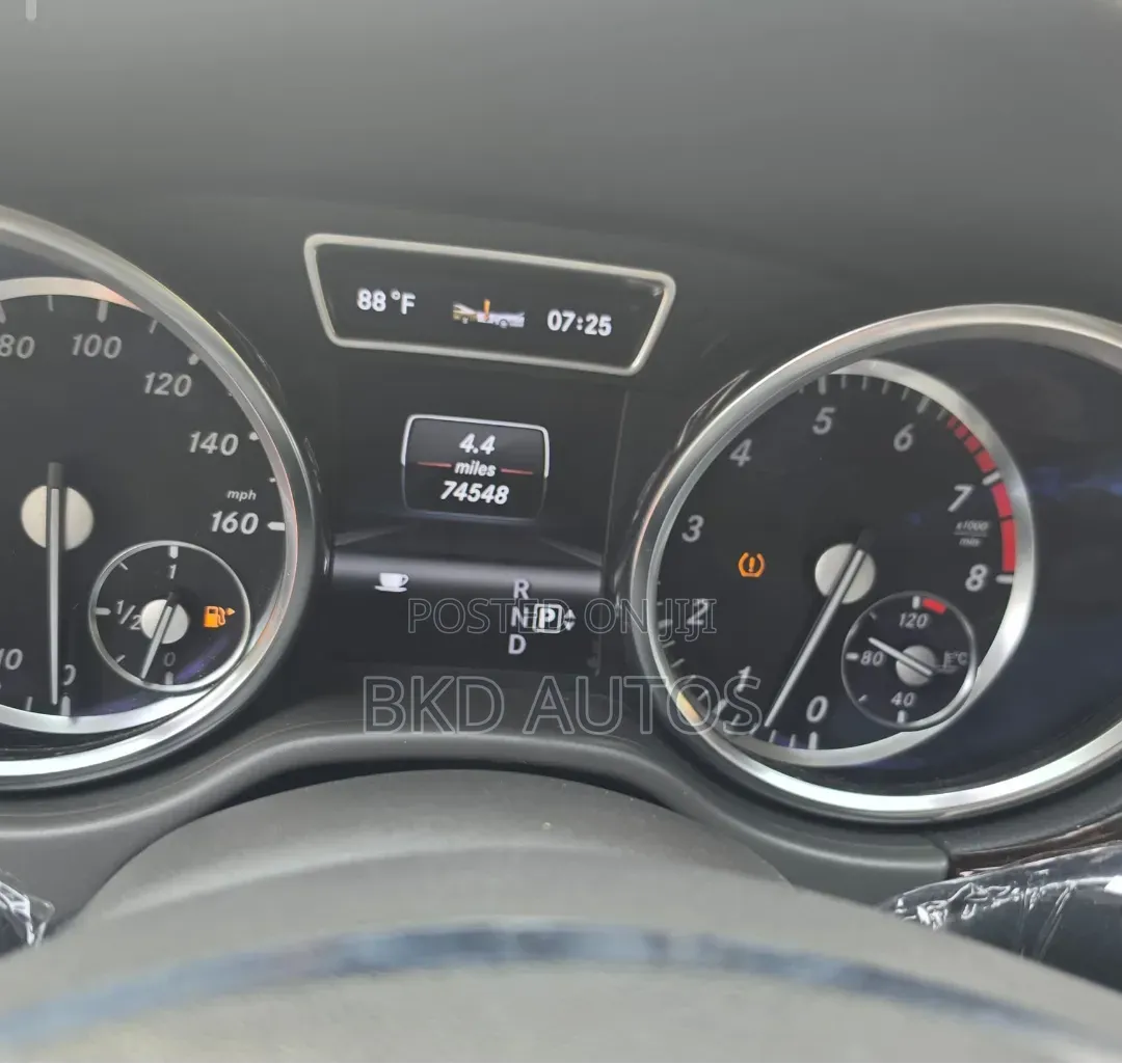 Mercedes-Benz M Class 2013 White