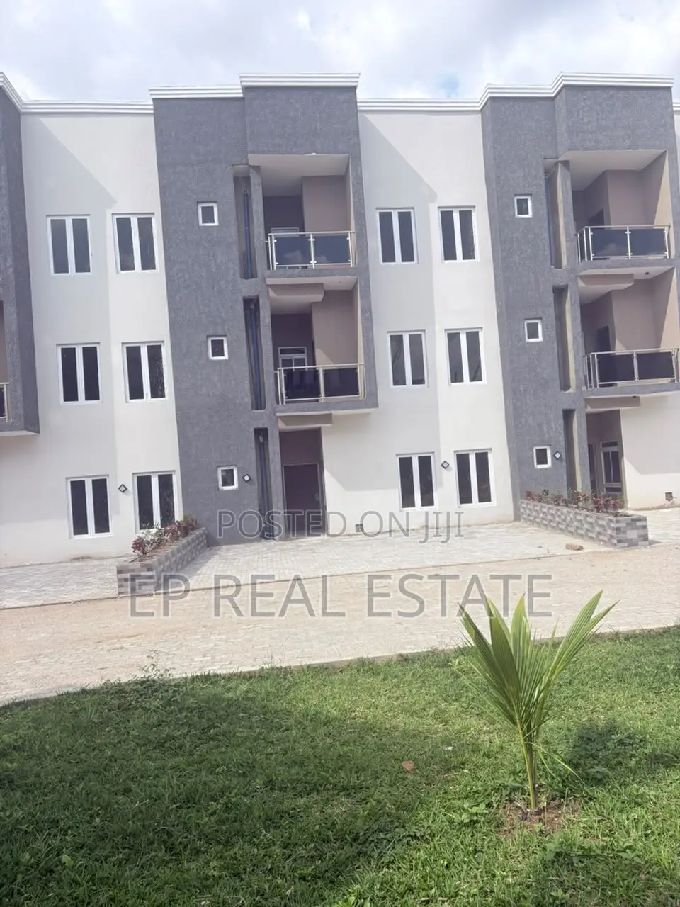 4bdrm House in Katampe for sale