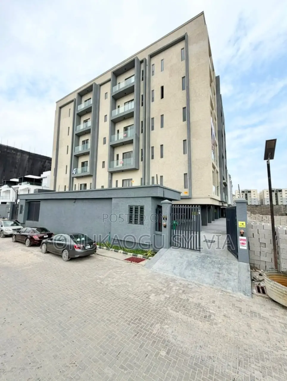 2bdrm Apartment in Lagos, Lekki Phase 1 for sale