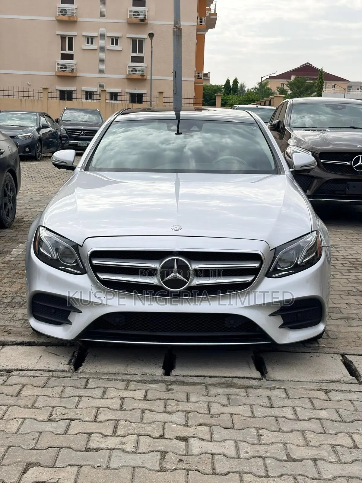 Mercedes-Benz E400 2017 Silver
