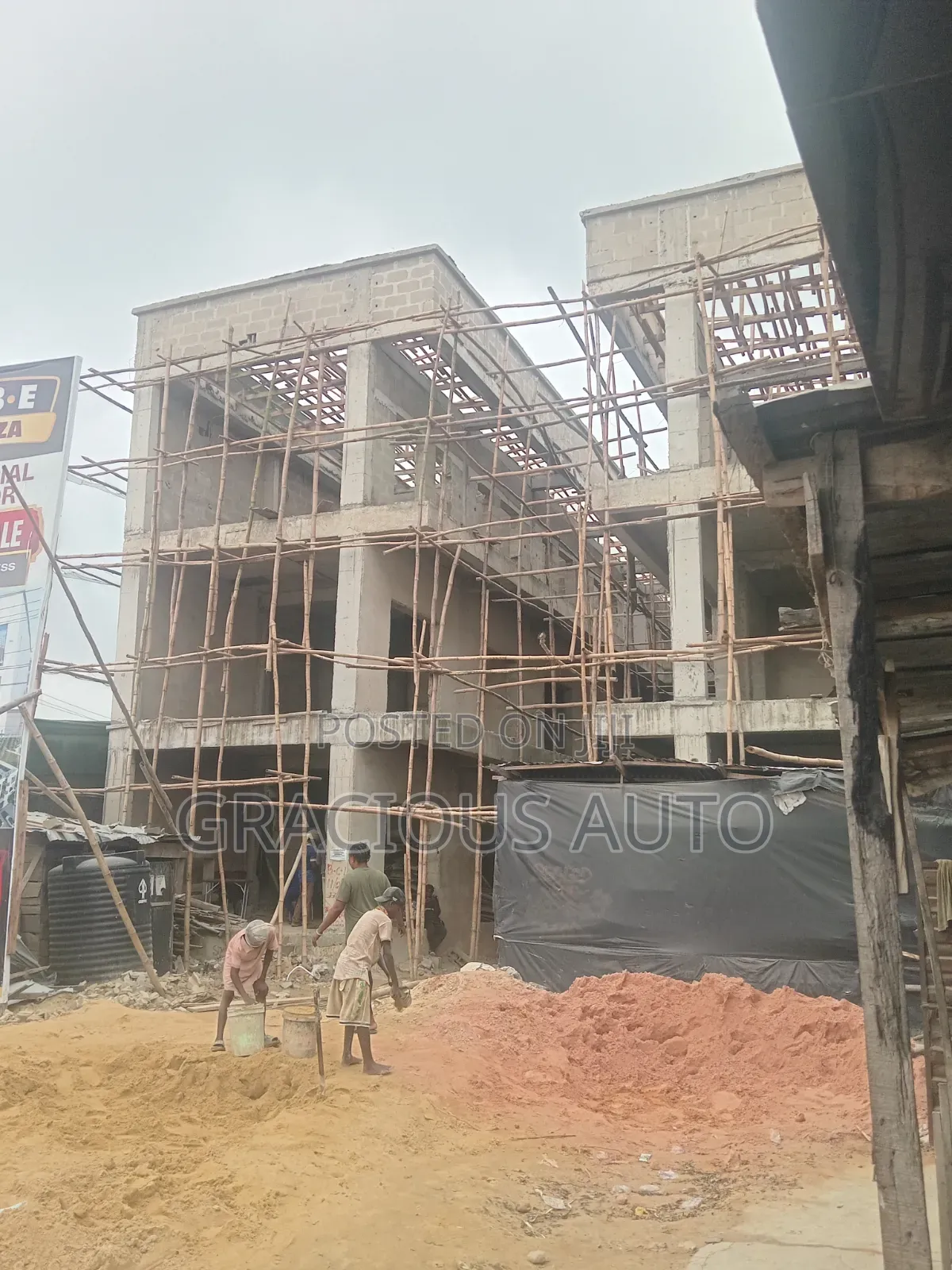 16.5 SQM Shop for Sale in a Plaza on Ado Road Ajah.