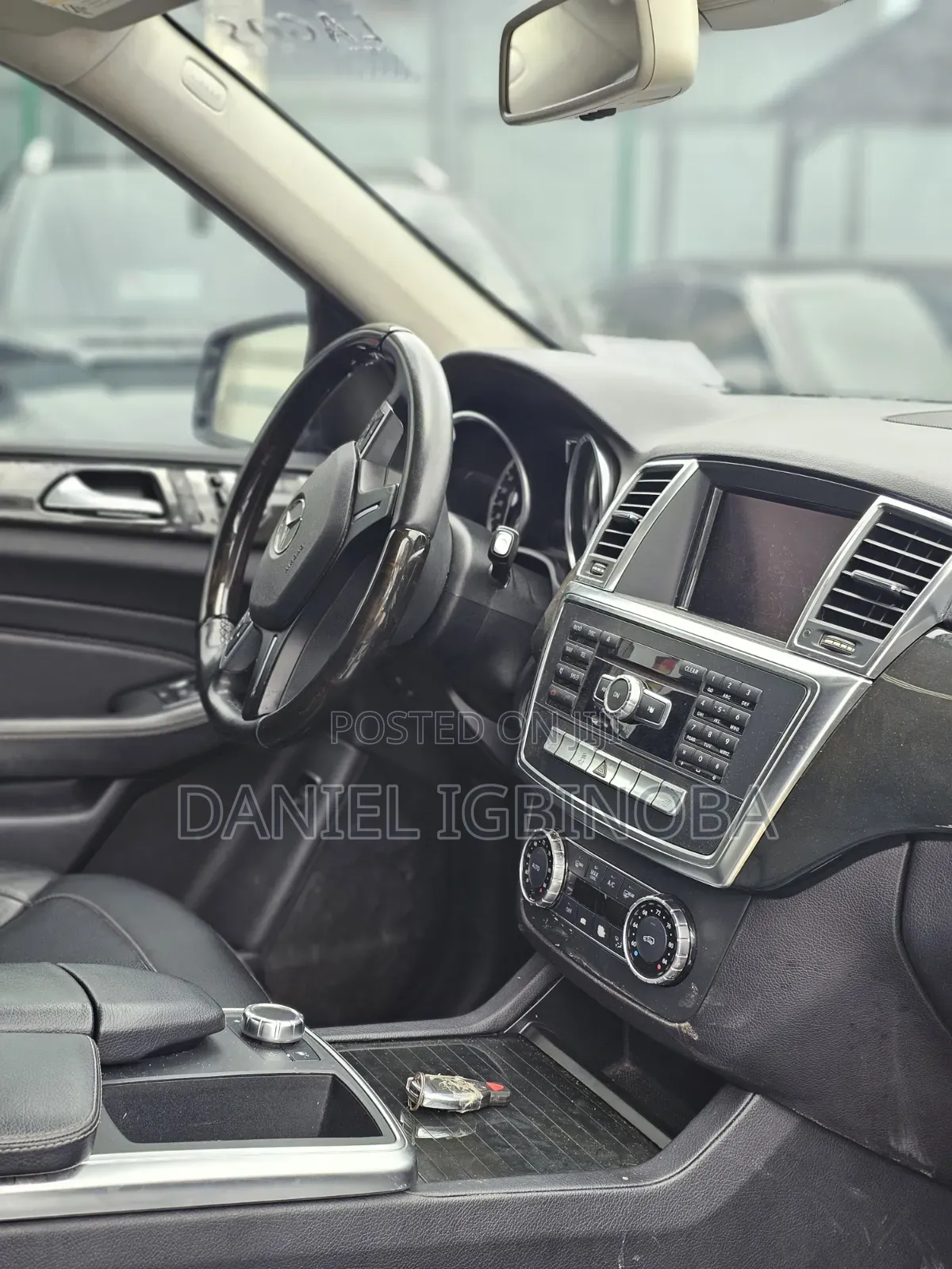 Mercedes-Benz M Class ML350 4dr SUV (3.5L 6cyl 7A) 2015 Black