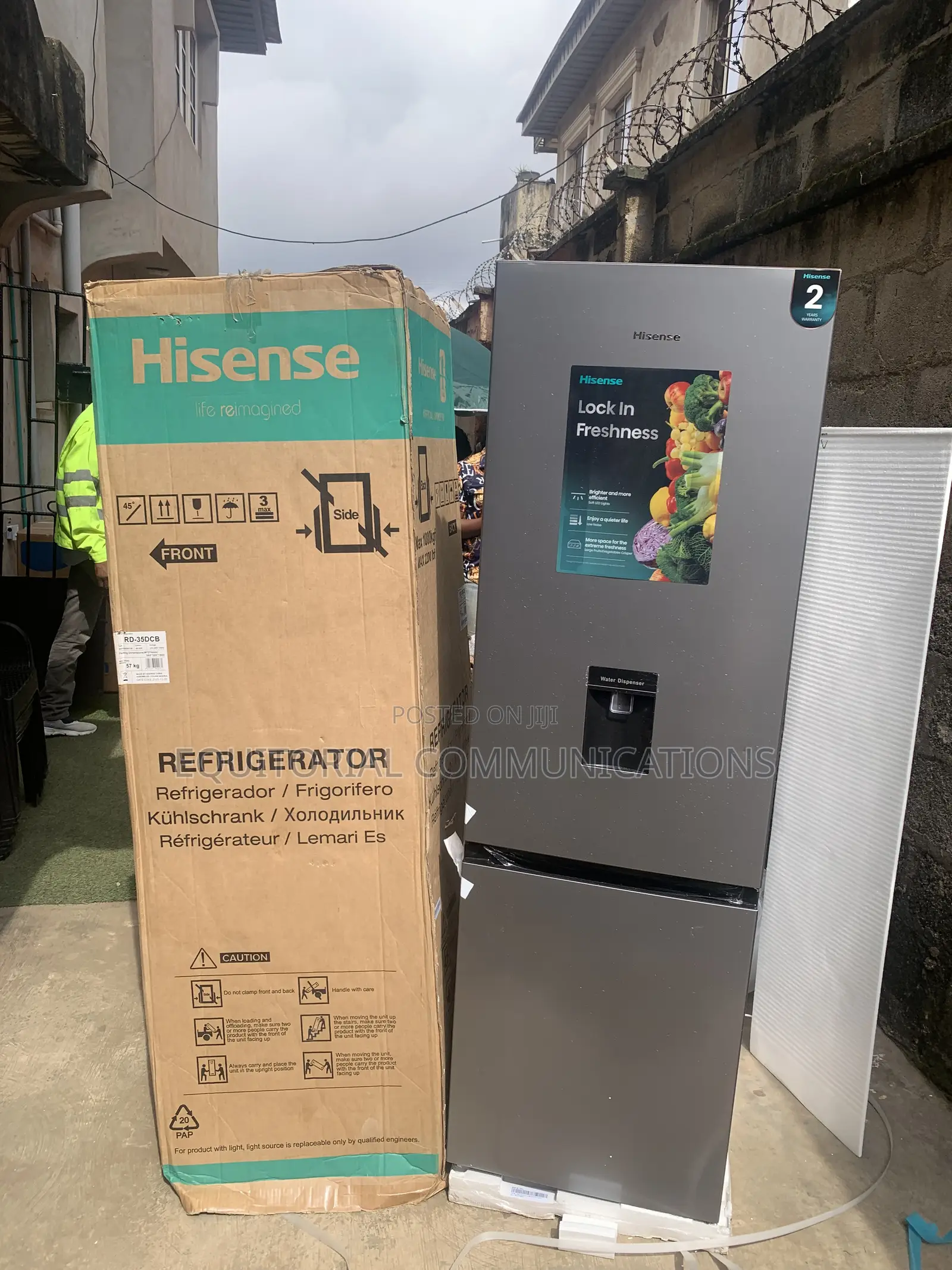 Hisense 35DCB 264L Frost-Free Refrigerator With Water Dispenser