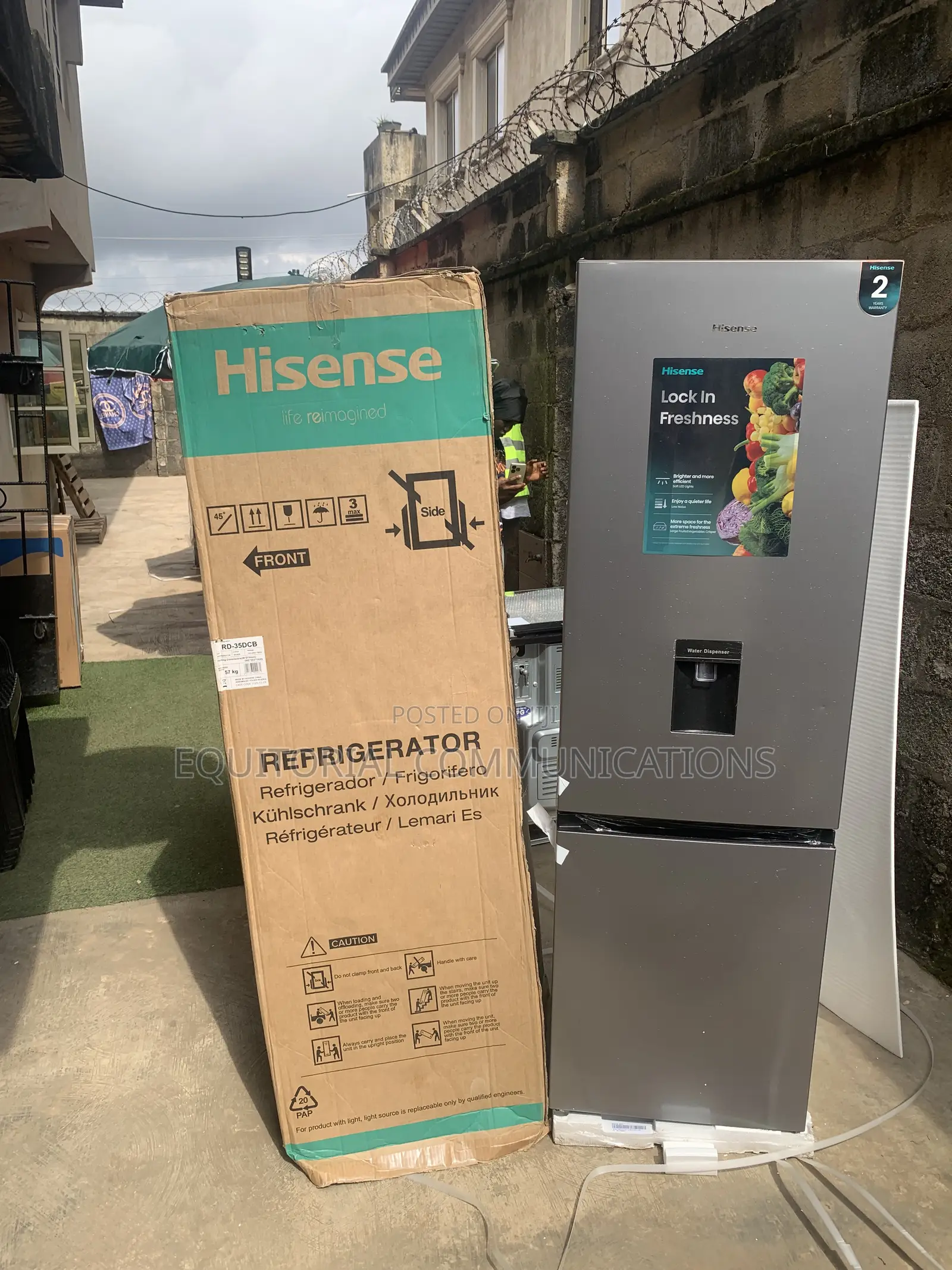 Hisense 35DCB 264L Dual Compartment Refrigerator With Water Dispenser