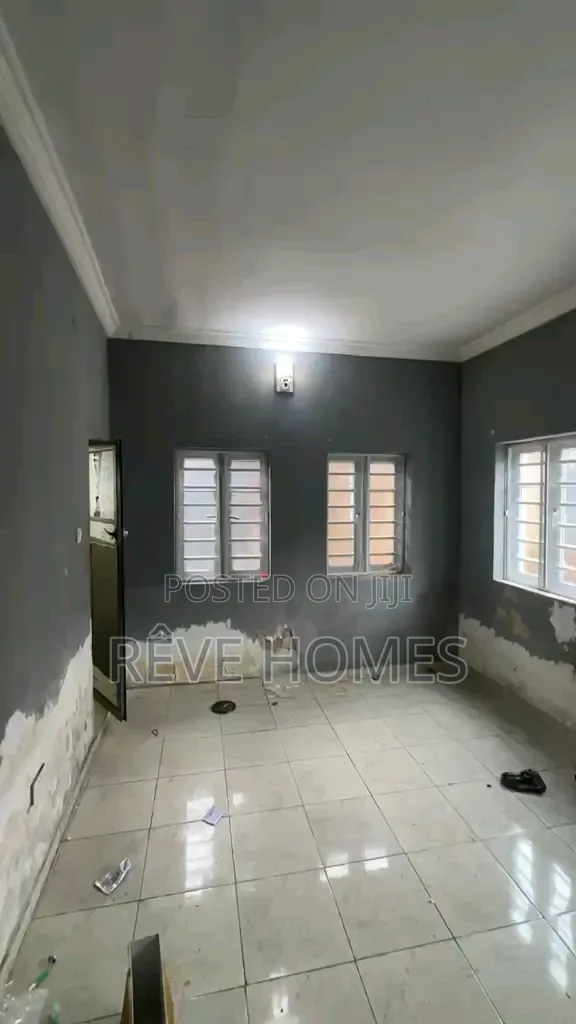 2bdrm Block of Flats in Shomolu / Shomolu for rent