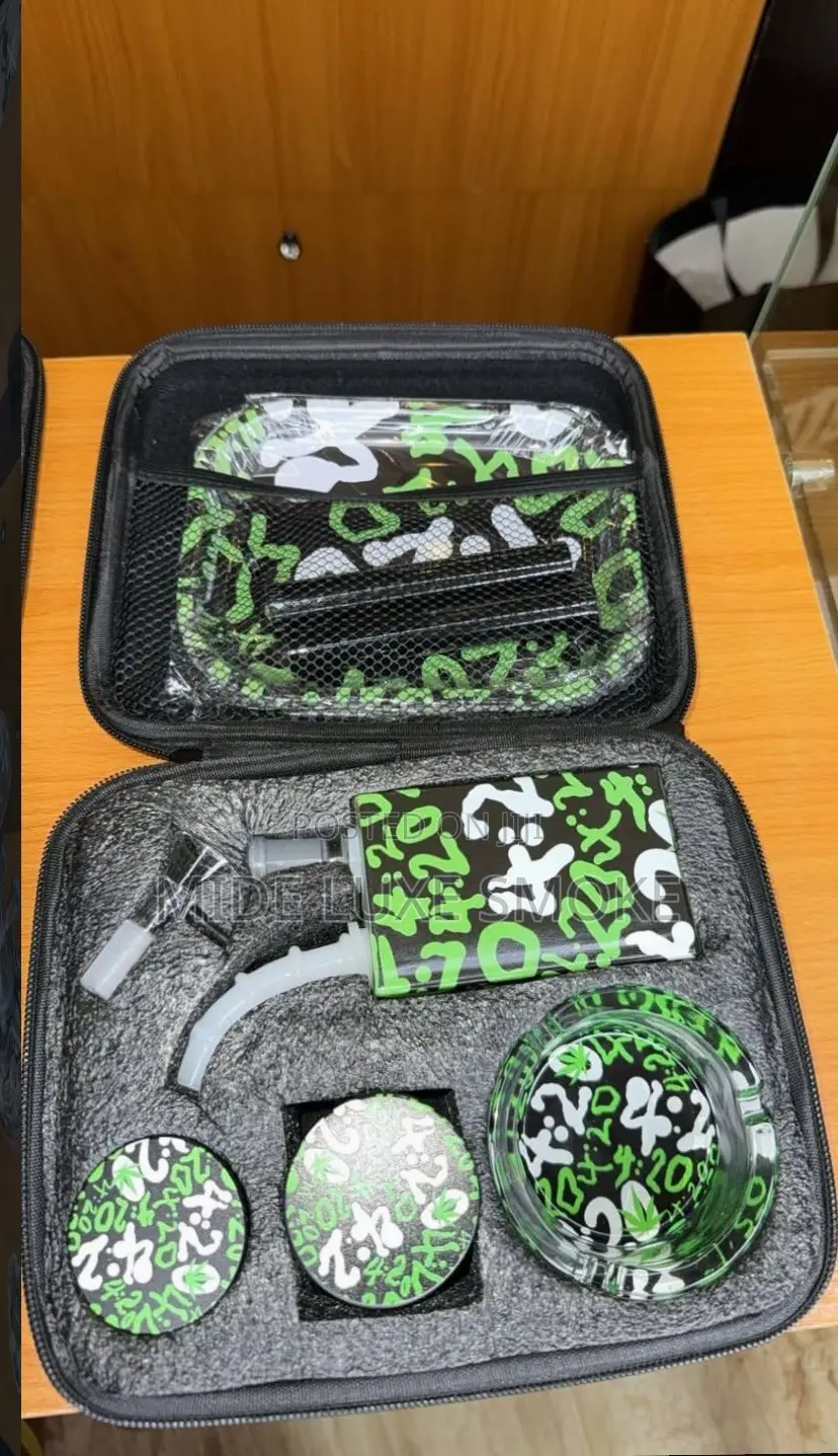 Luxury Smoking Kit ( 420 Accessories )