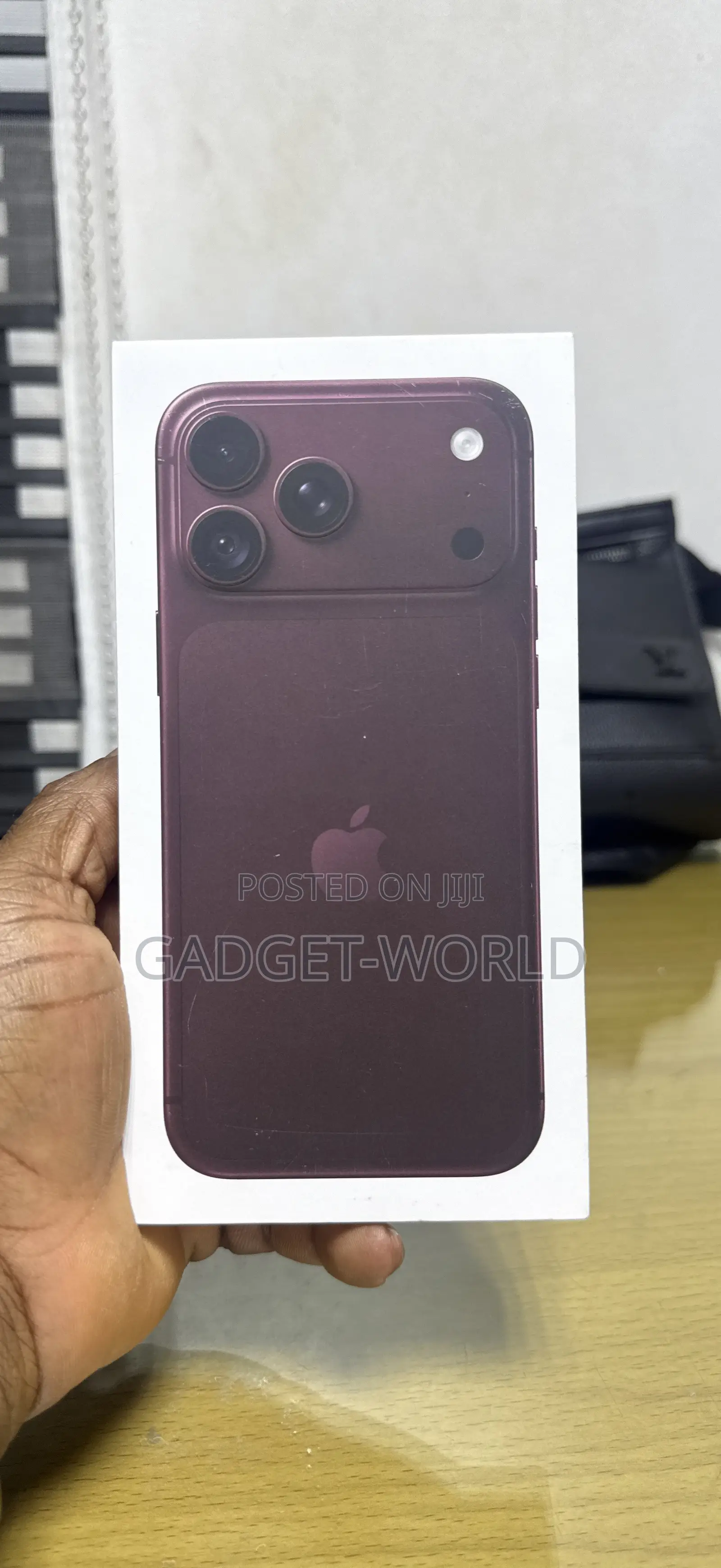 New Apple iPhone 18 Pro Max 2 TB Purple