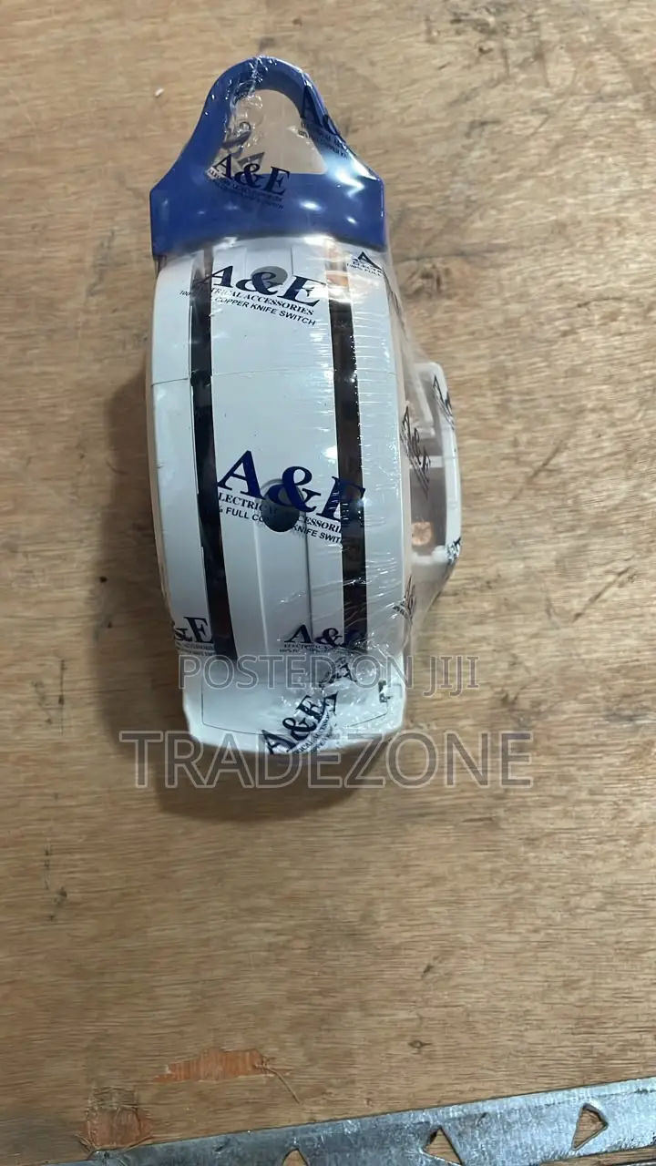 A E 100A Changeover Knife Switch