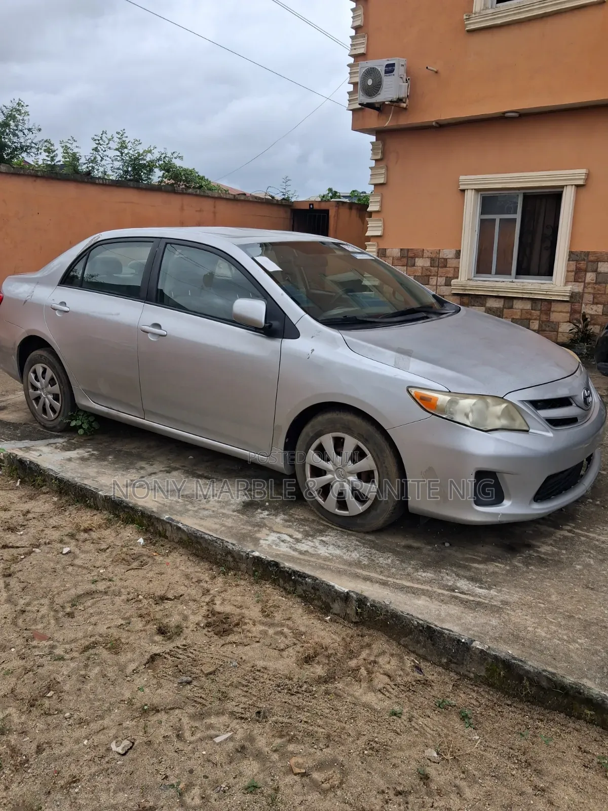 Toyota Corolla 2011 Silver