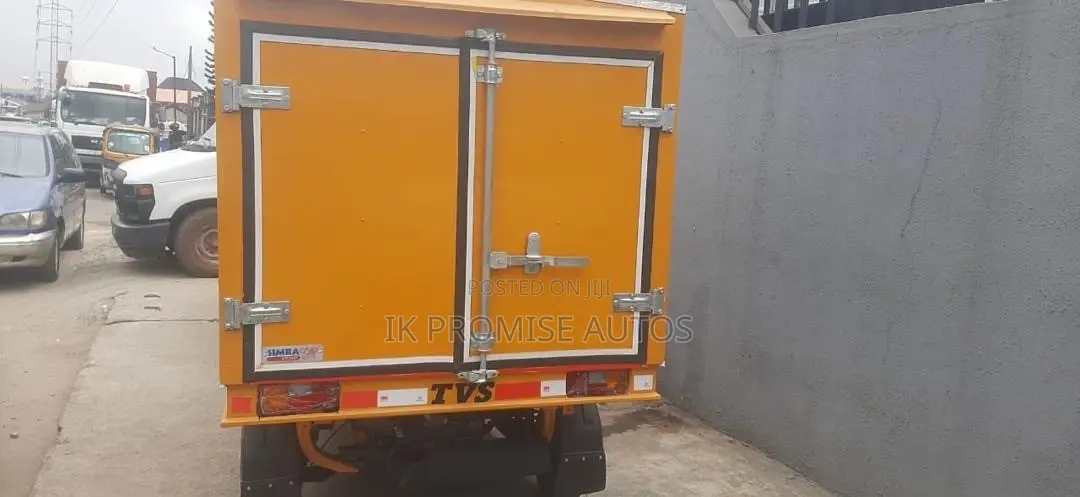New TVS King Cargo 2022 Yellow