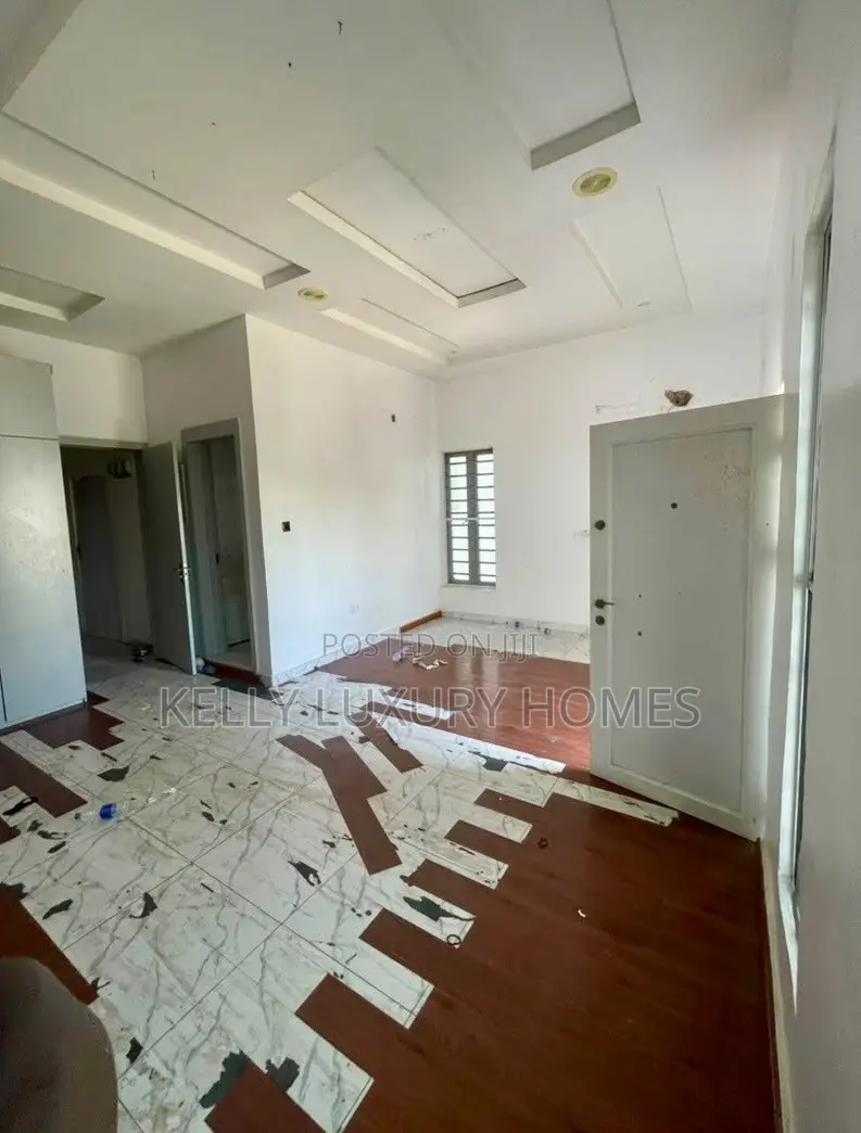 1bdrm Shared Apartment in Lekki for rent