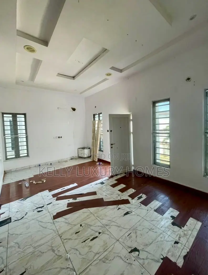 1bdrm Shared Apartment in Lekki for rent