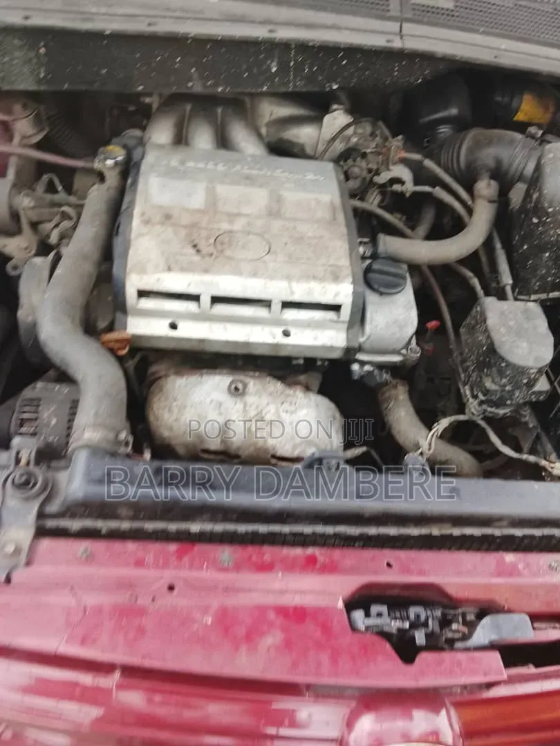 Toyota Sienna 1999 Red