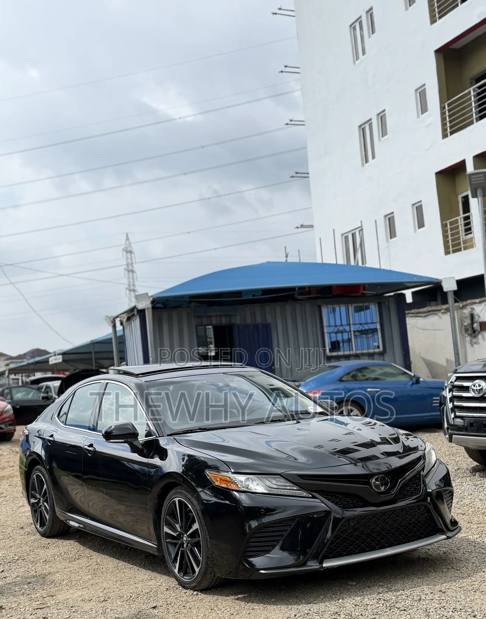 Toyota Camry XLE FWD (2.5L 4cyl 8AM) 2018 Black