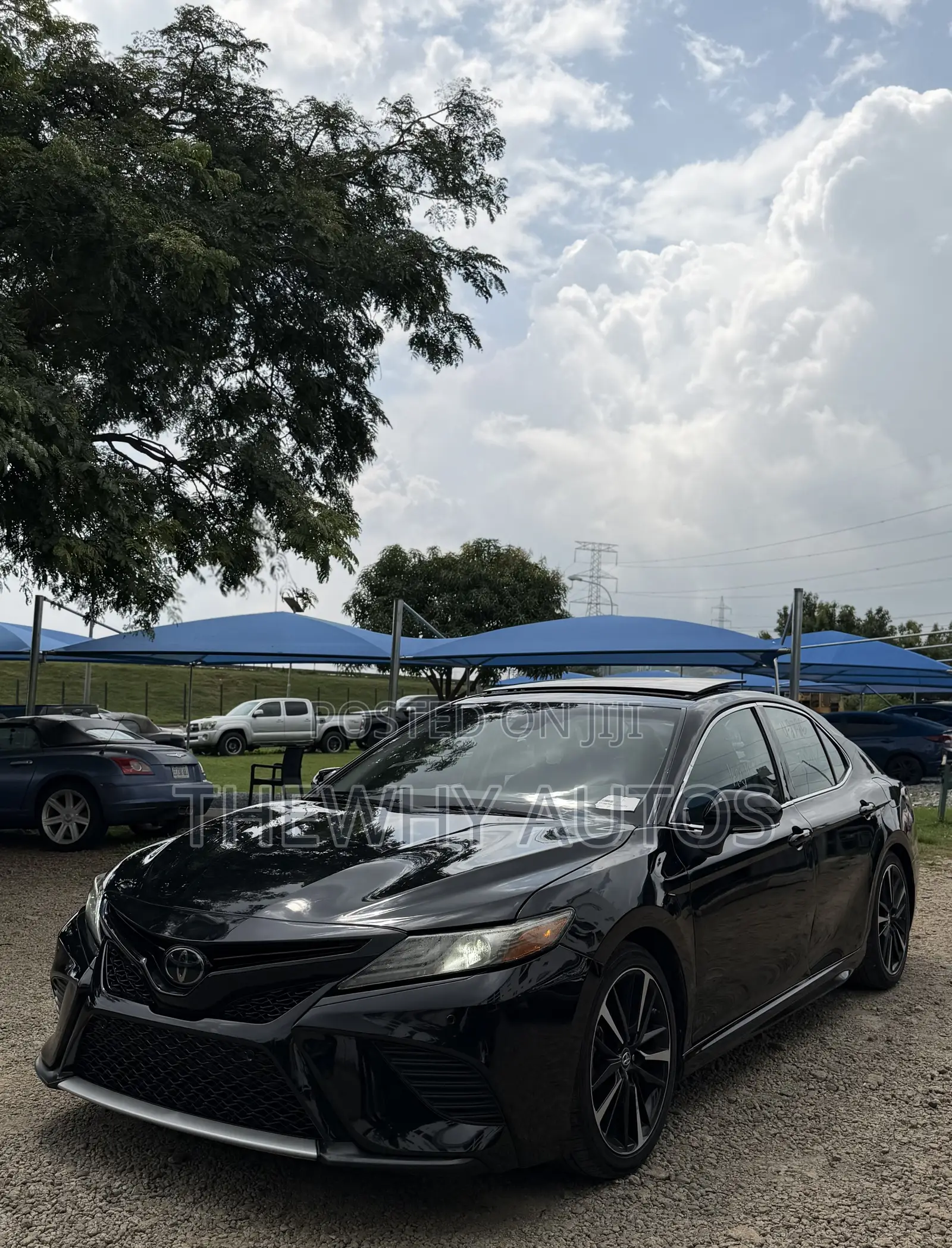 Toyota Camry XLE FWD (2.5L 4cyl 8AM) 2018 Black
