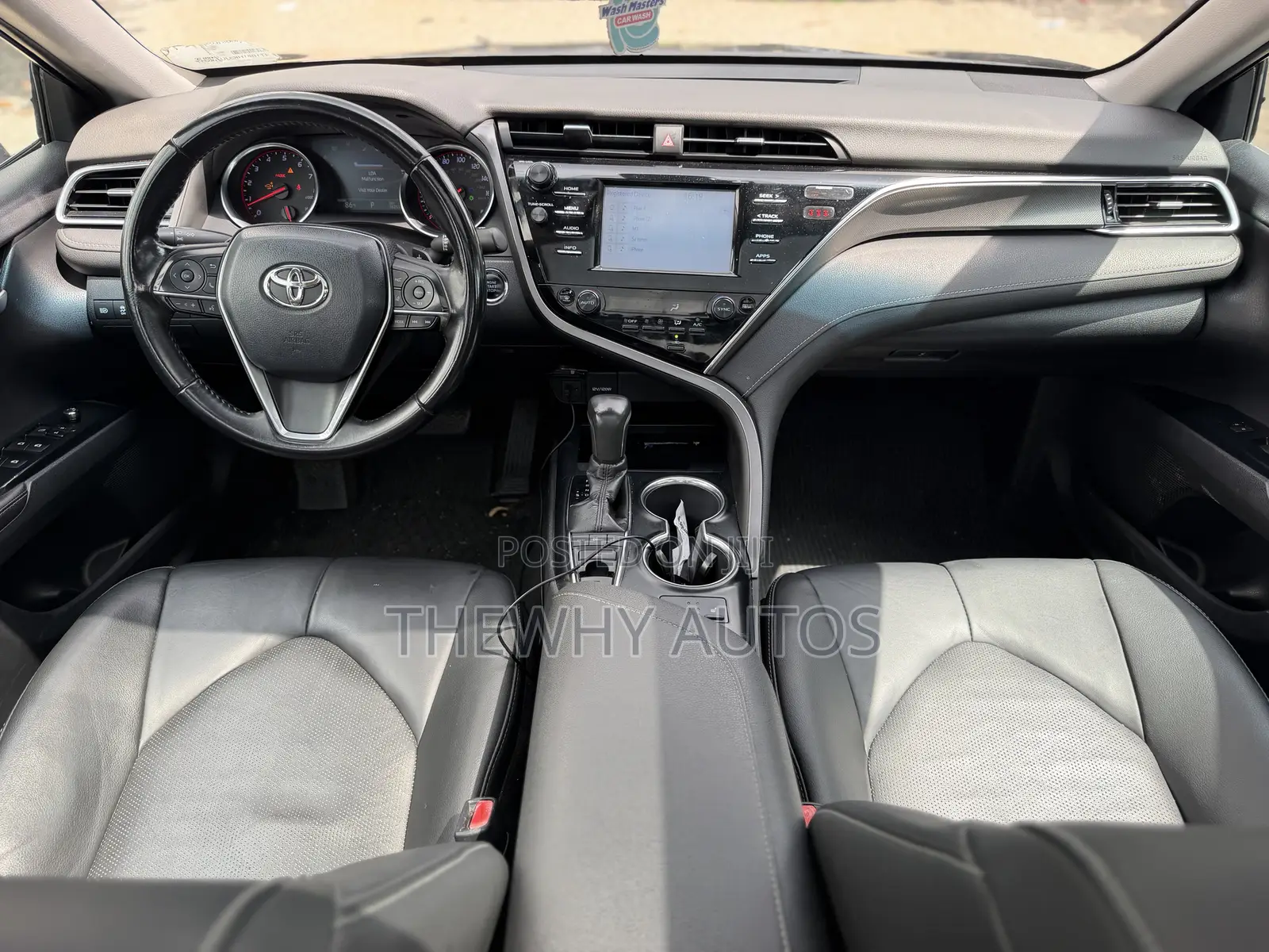 Toyota Camry XLE FWD (2.5L 4cyl 8AM) 2018 Black