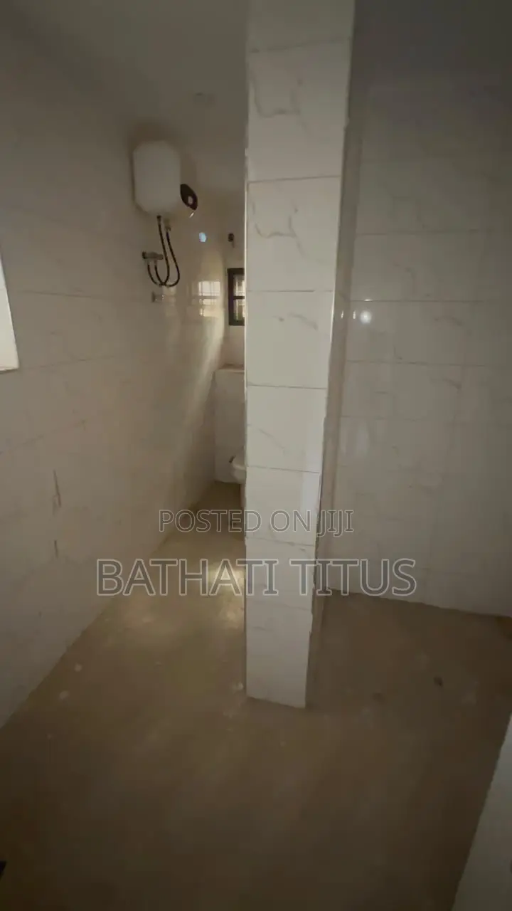 3bdrm Block of Flats in Jahi for rent