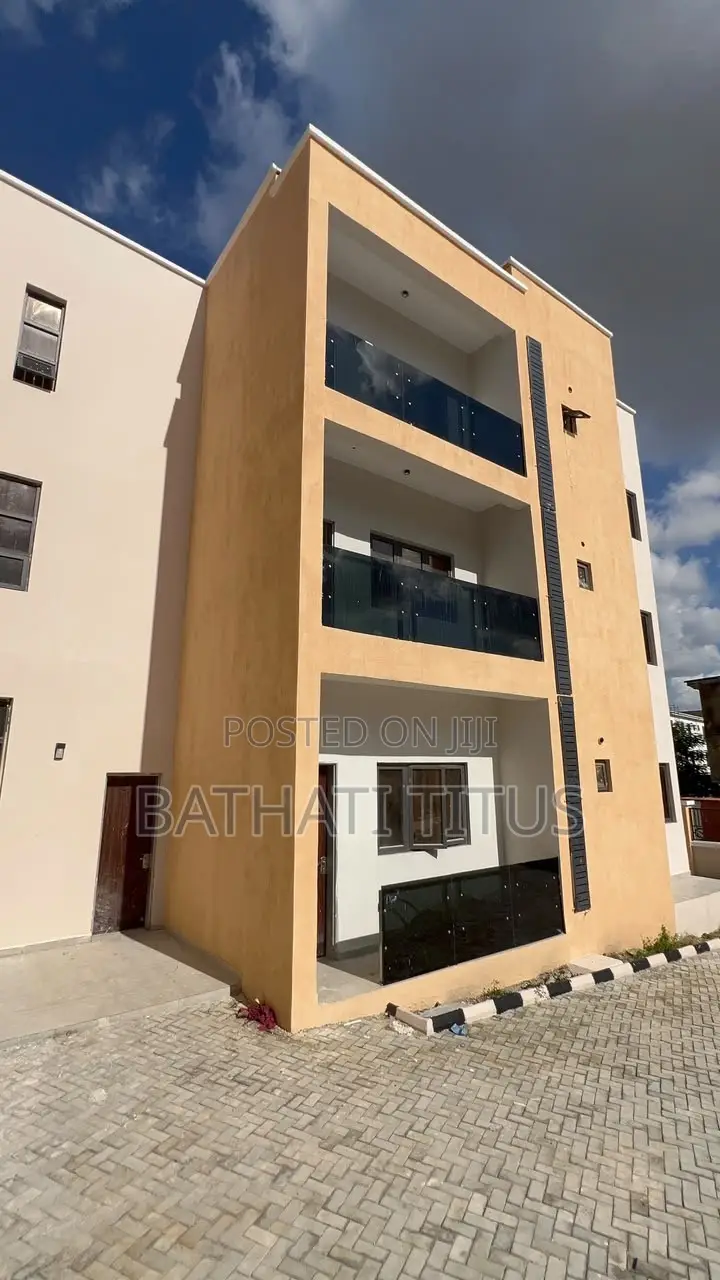 3bdrm Block of Flats in Jahi for rent