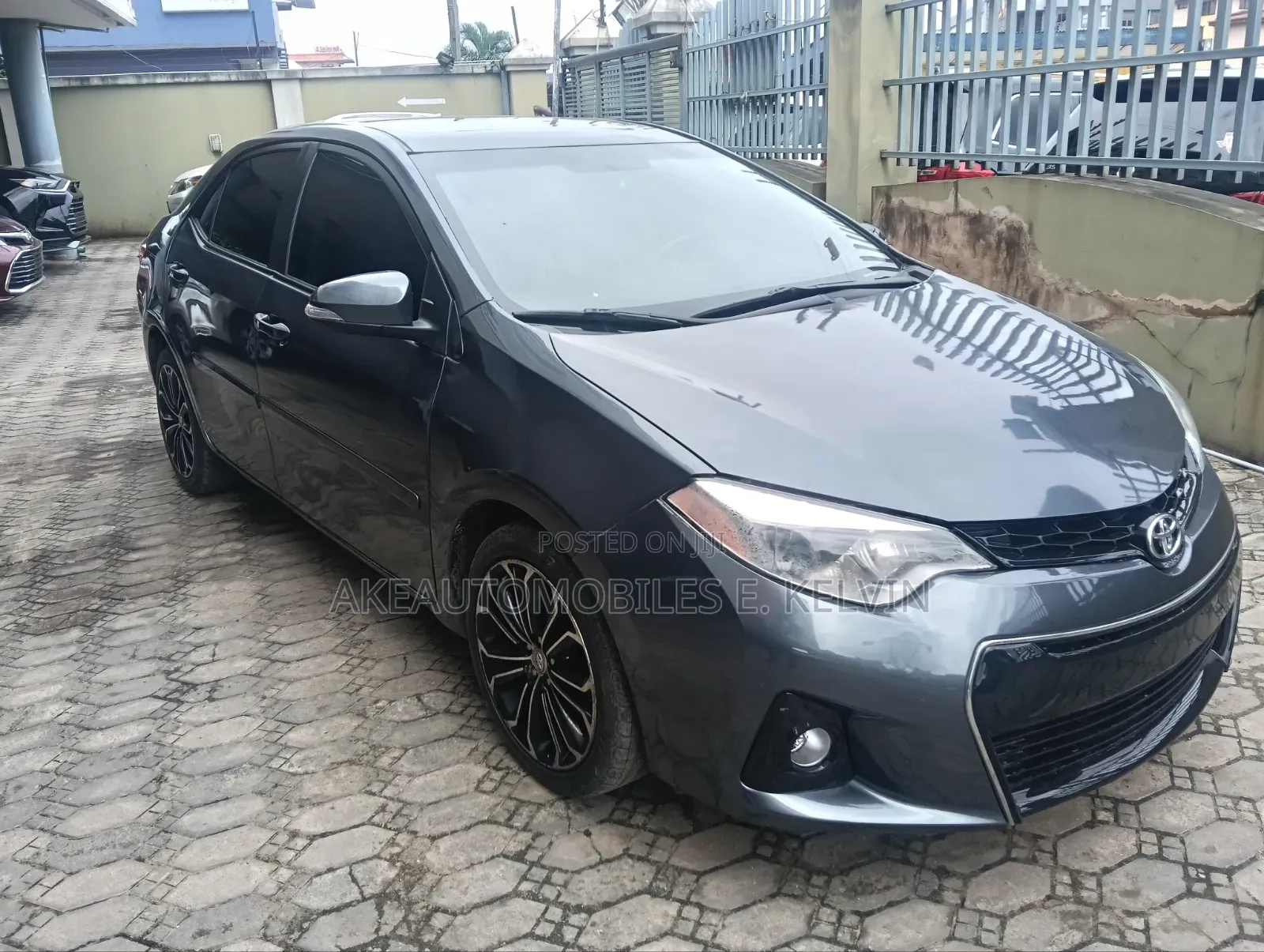 Toyota Corolla S 4dr Sedan (1.8L 4cyl CVT) 2016 Black
