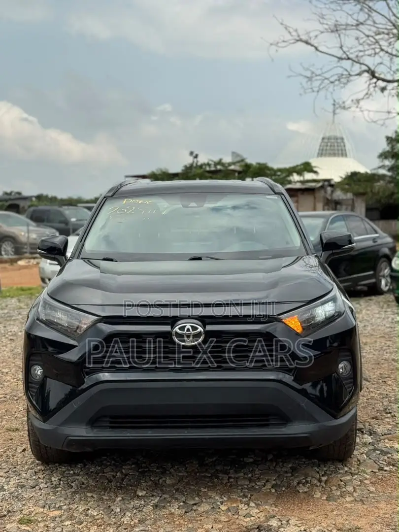 Toyota RAV4 2019 Gray