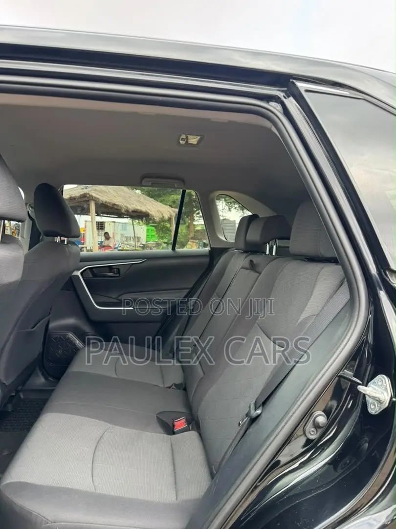 Toyota RAV4 2019 Gray