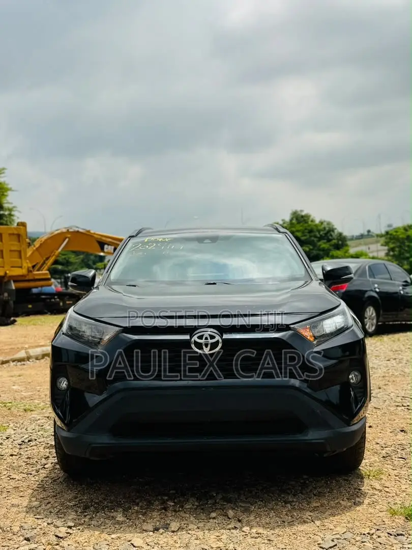Toyota RAV4 2019 Gray