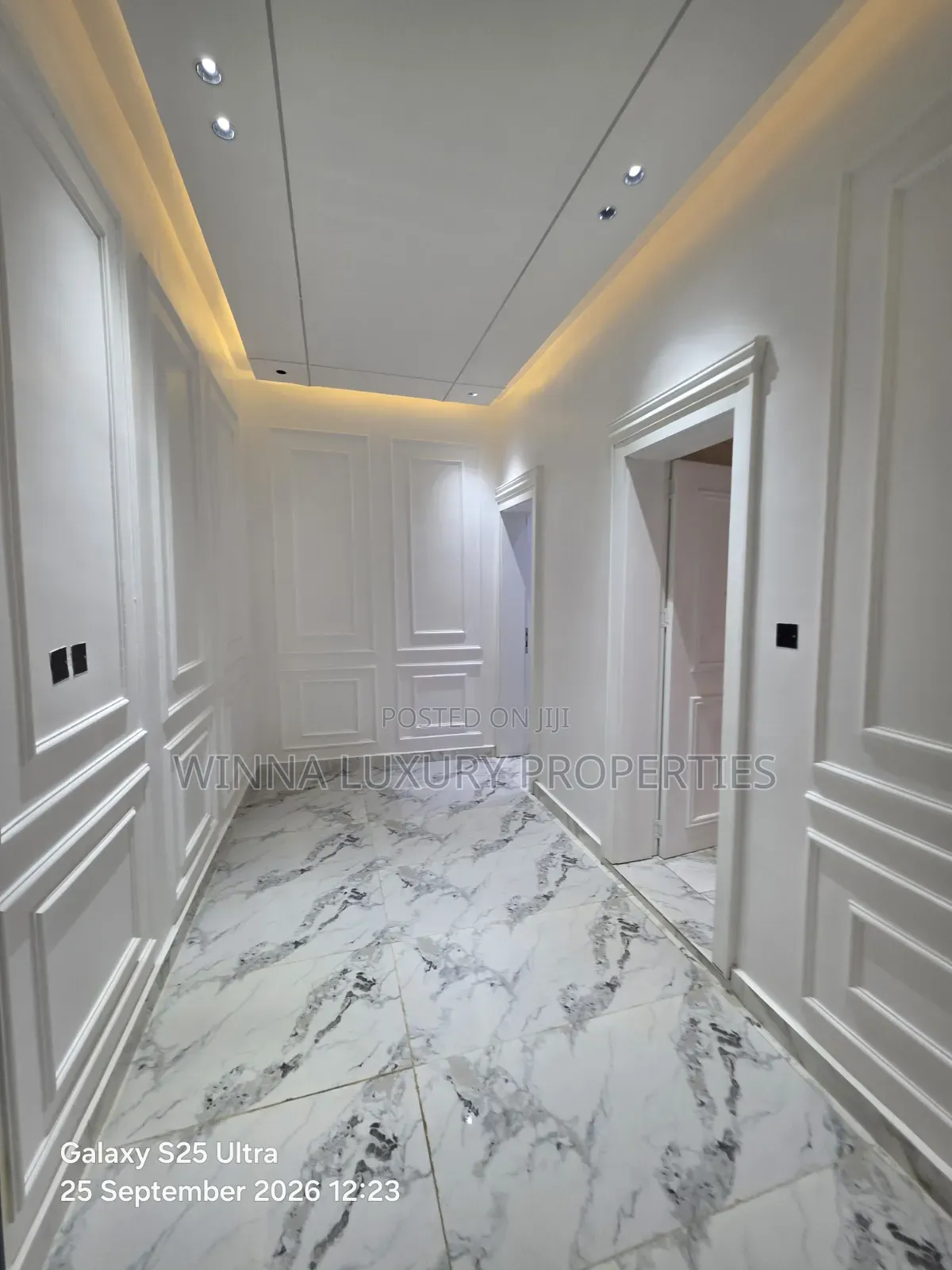 7bdrm Mansion in Faplins Estate, Lokogoma for sale
