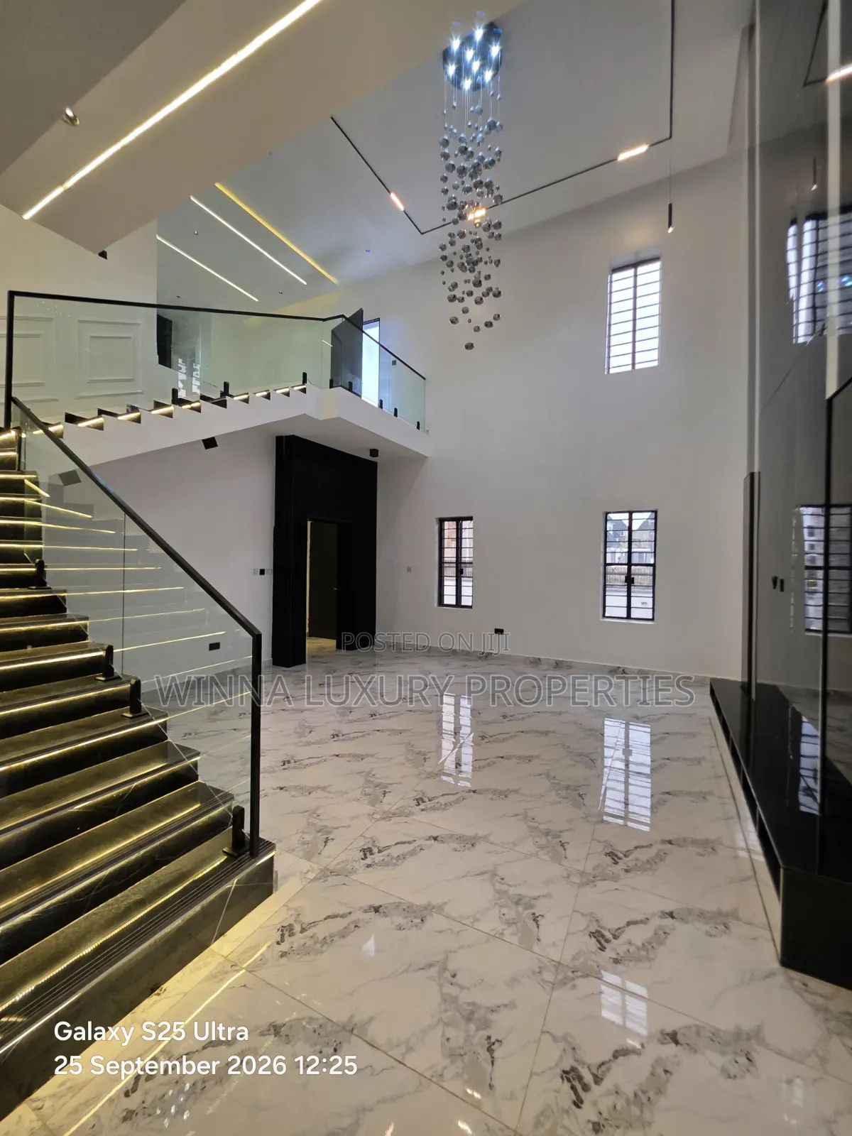 7bdrm Mansion in Faplins Estate, Lokogoma for sale