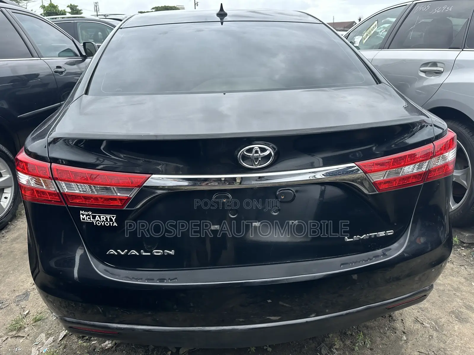 Toyota Avalon Limited Sedan FWD (3.5L 6cyl 6A) 2013 Black