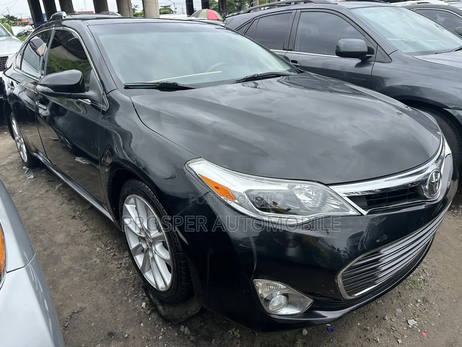 Toyota Avalon Limited Sedan FWD (3.5L 6cyl 6A) 2013 Black