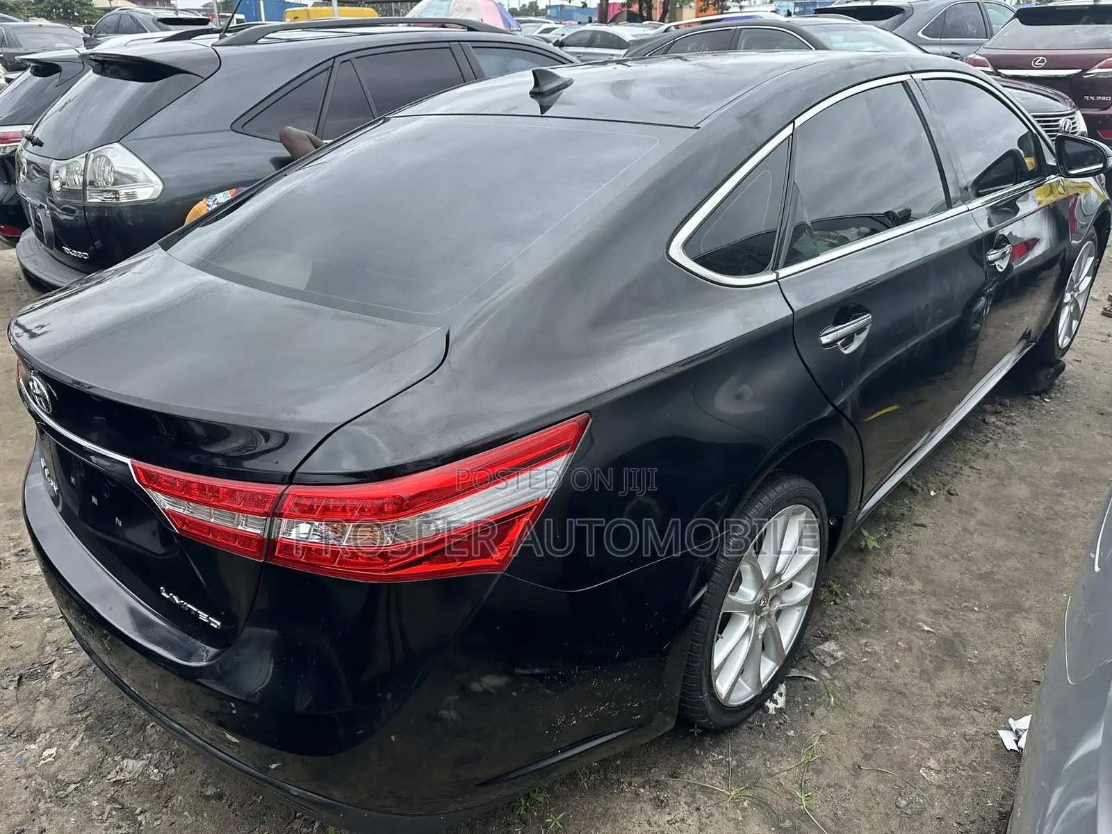 Toyota Avalon Limited Sedan FWD (3.5L 6cyl 6A) 2013 Black
