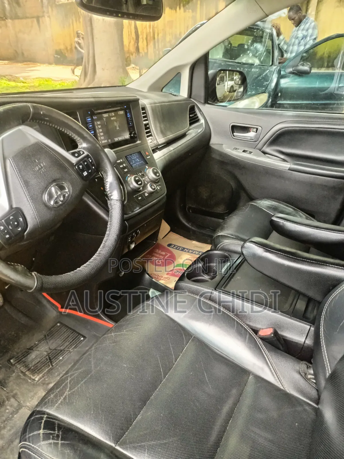 Toyota Sienna 2016 Black