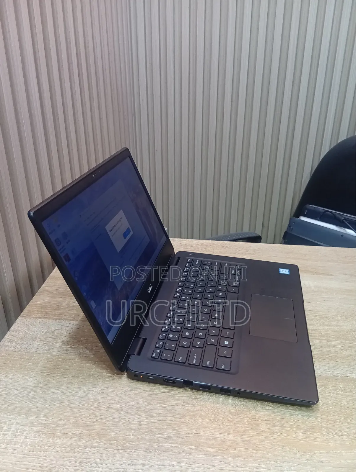 Laptop Dell Latitude 3400 4GB Intel Core i3 SSD 128GB