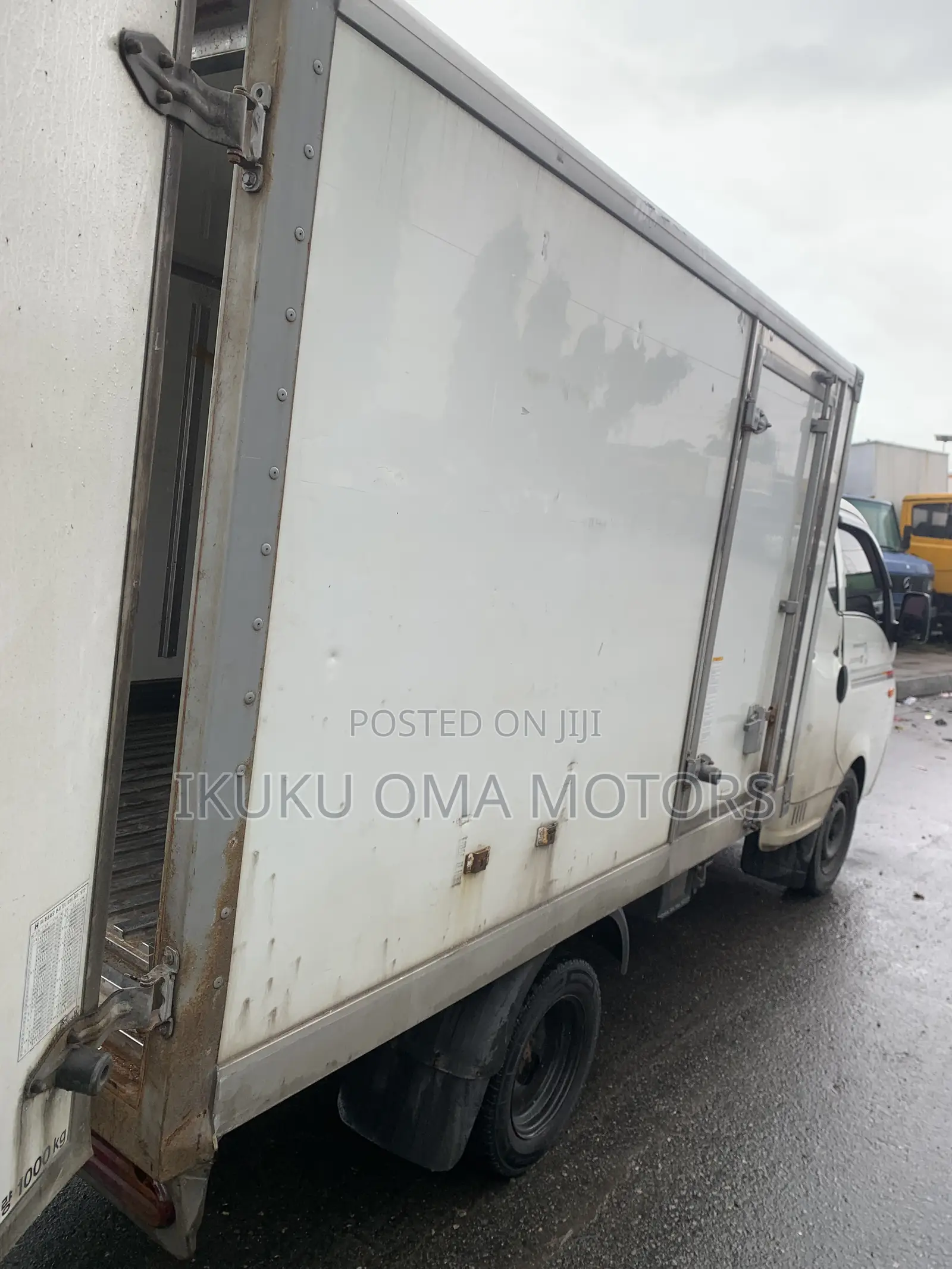 Hyundai Chorus 2005 White