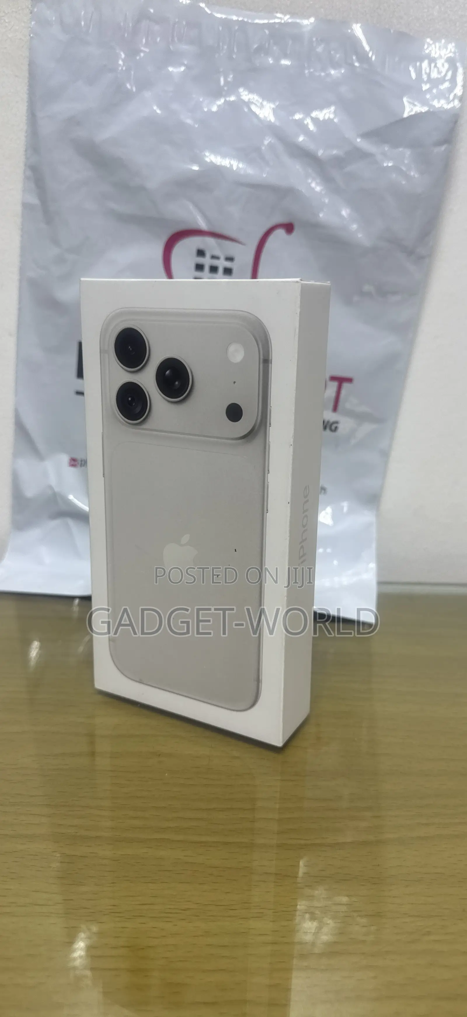 New Apple iPhone 18 Pro 1 TB Silver