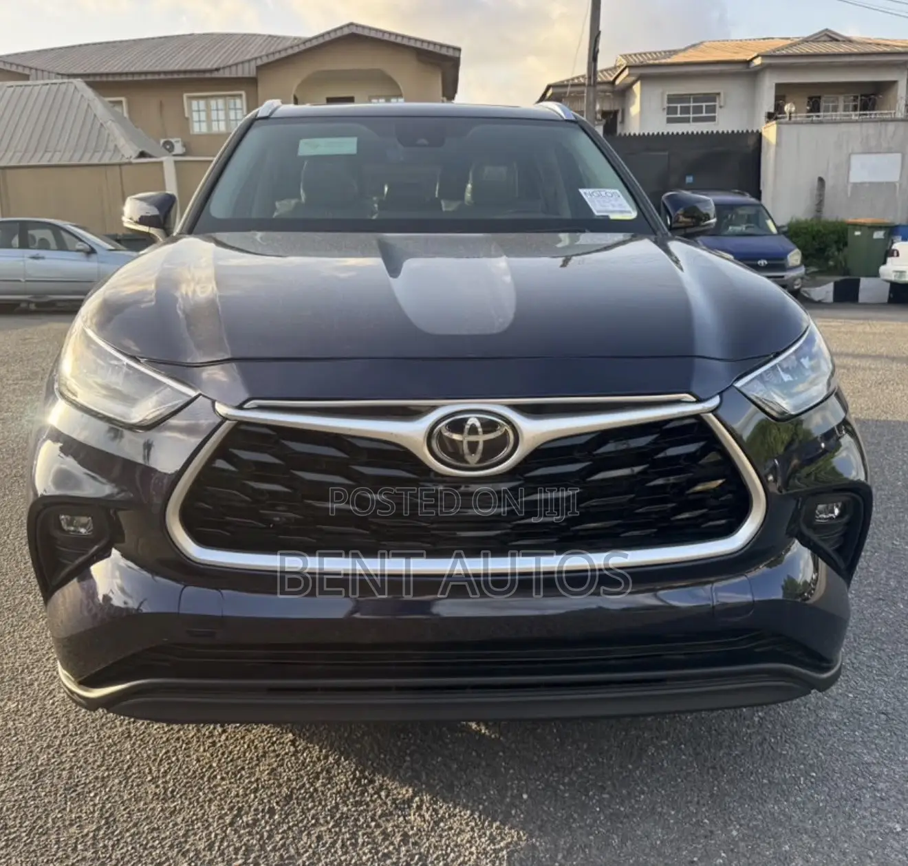 Toyota Highlander XLE 2021 Blue