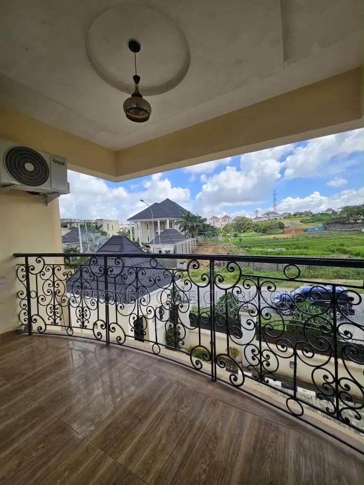 6bdrm Duplex in Guzape District for rent