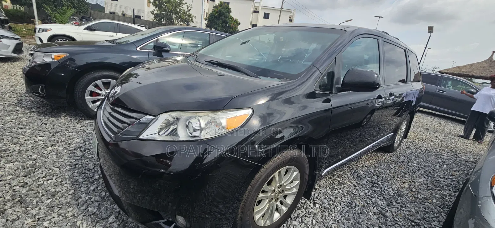 Toyota Sienna 2013 Black