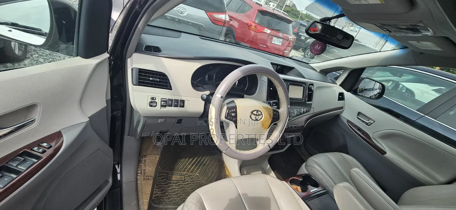 Toyota Sienna 2013 Black