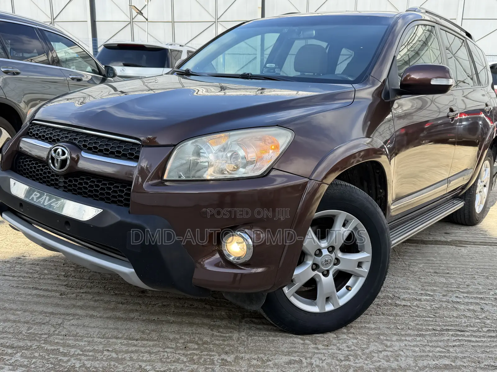 Toyota RAV4 2012 Brown