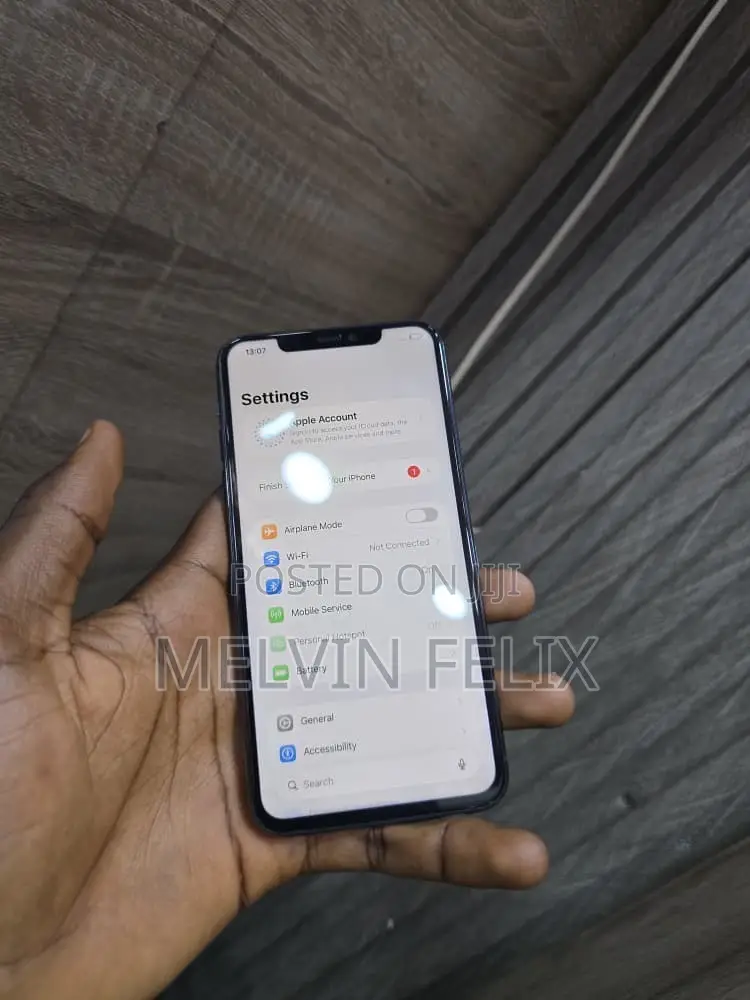 New Apple iPhone 11 Pro Max 64 GB Black