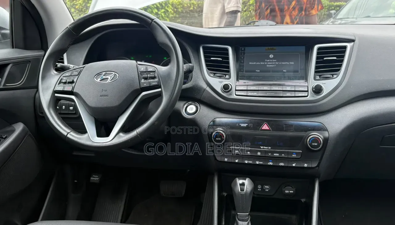 Hyundai Tucson 2016 Silver