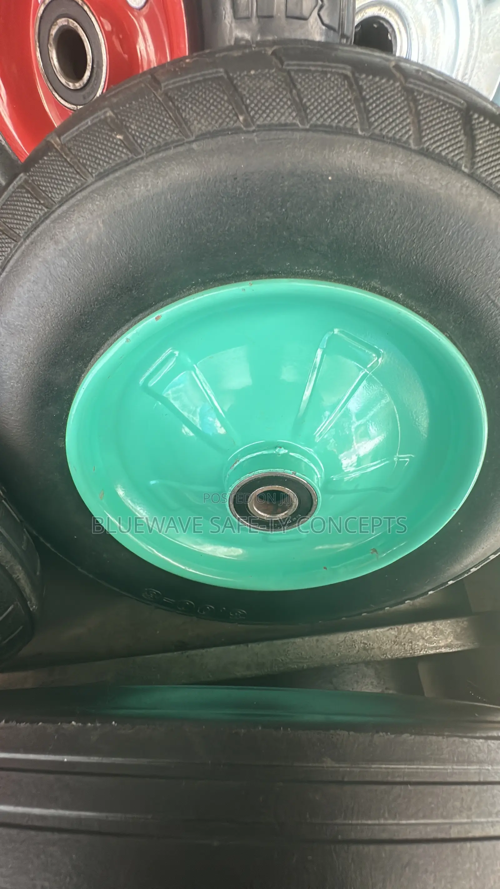 14” Pneumatic Wheel With Bearing